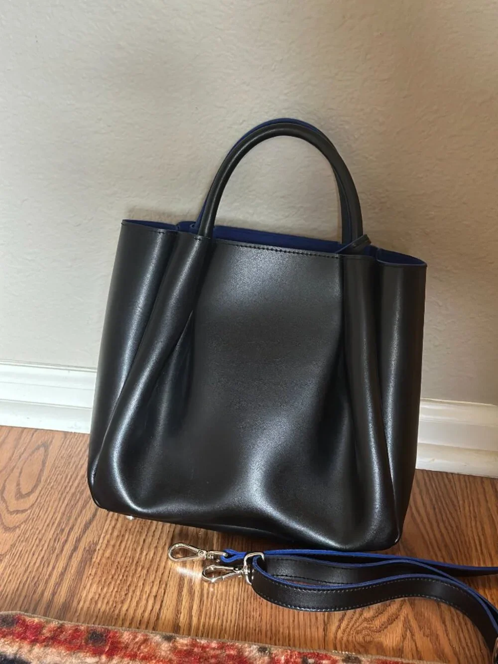 Alexandra De Curtis Amalfi Midi Tote, Black Leather, Purse, Handbag with Strap